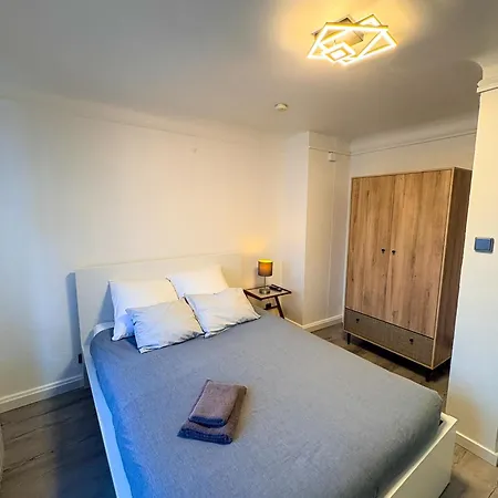 Cafe Ettelbrueck Apartament