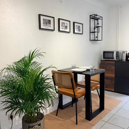 Cafe Ettelbrueck アパート エテルブリュック